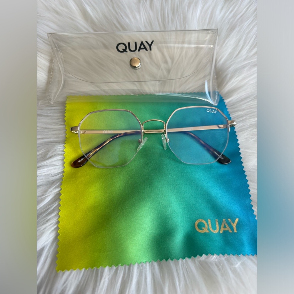 Quay Bluelight Glasses
